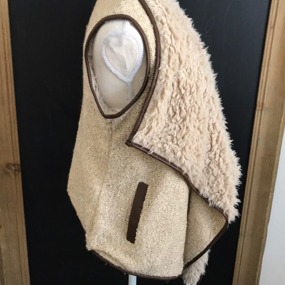 Fur Lined Tweed Sweater Vest - Picture 3 of 6